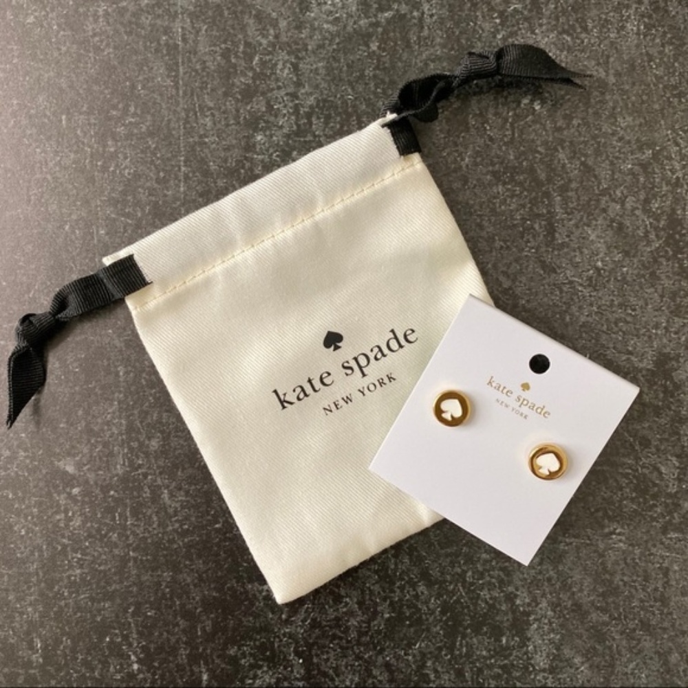 KATE SPADE NWT Gold White Spot The Spade Studs - Picture 5 of 5